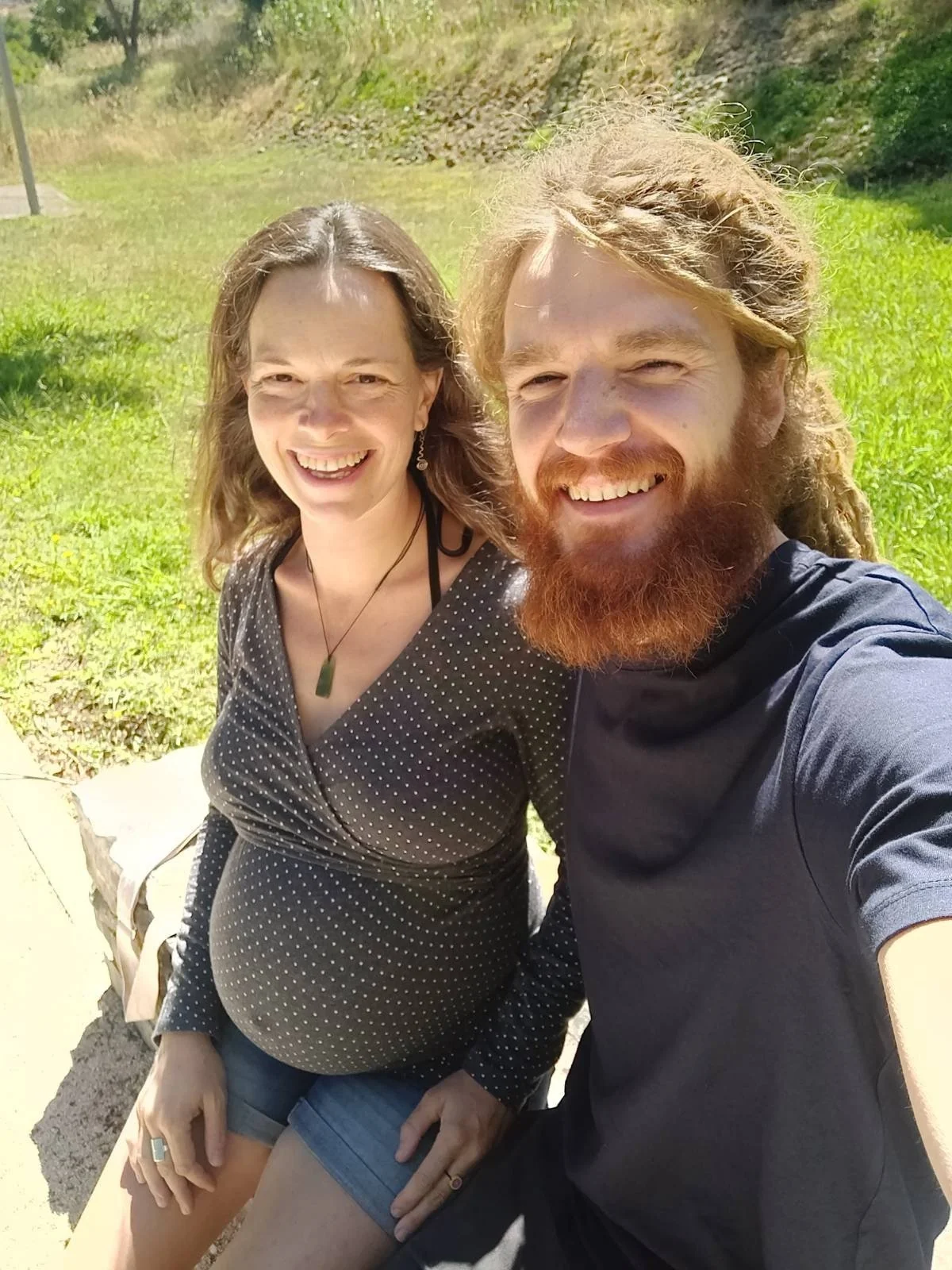 Ros and Tom together during Ros's pregnancy with Wilfy in Portugal